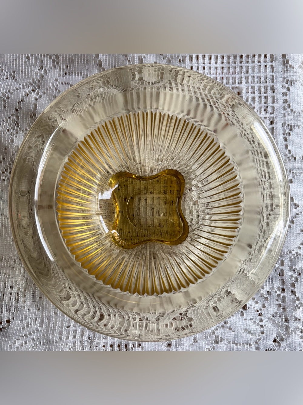 ✨Vintage Amber Glass Fluted Ribbed Bowl Wide Rim Clover Foot
